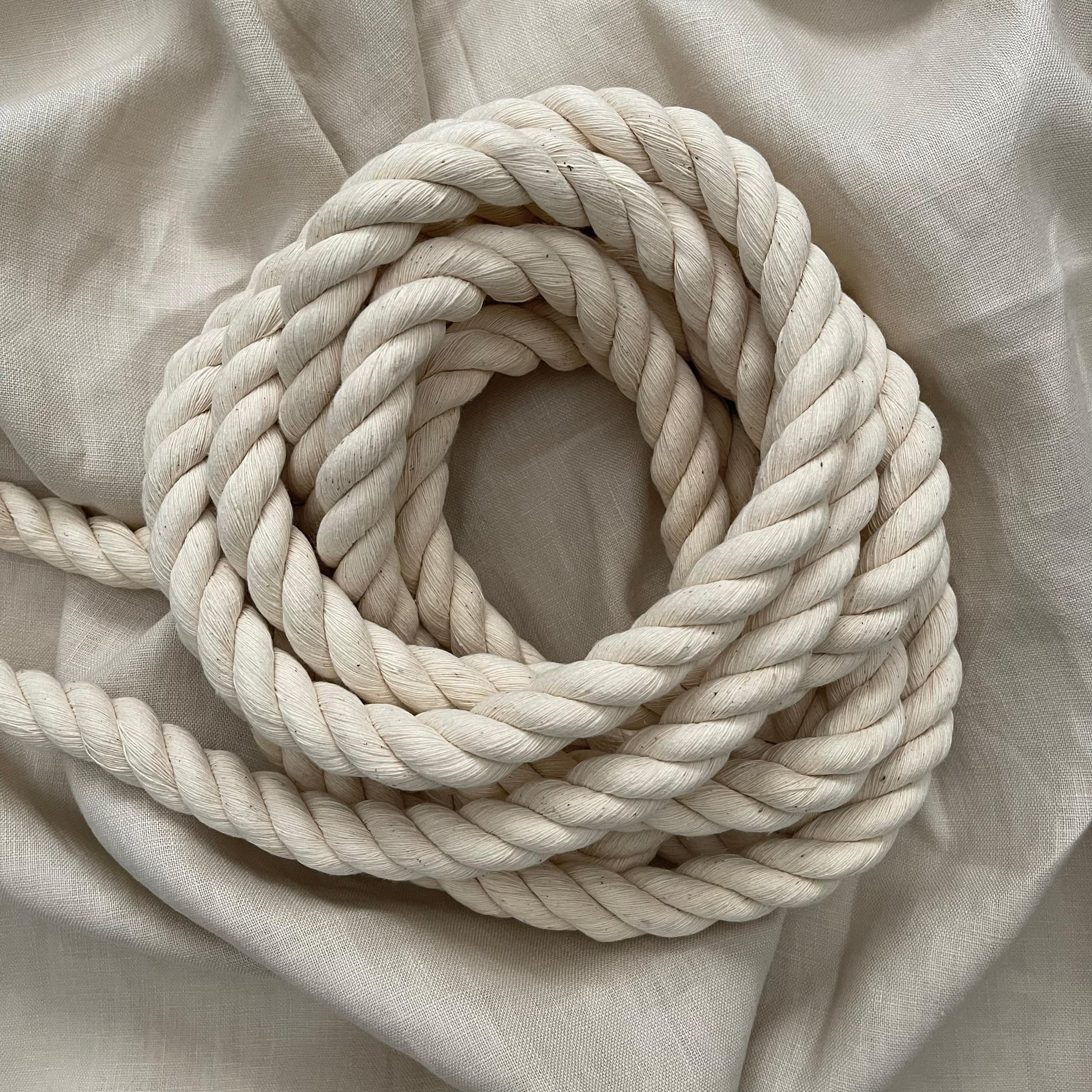 Macrame 3ply Cotton Rope in Natural 16mm is an ever popular and essential item for every fibre lovers tool kit! Use them for fibre rainbows or separate to use individually for your creations.