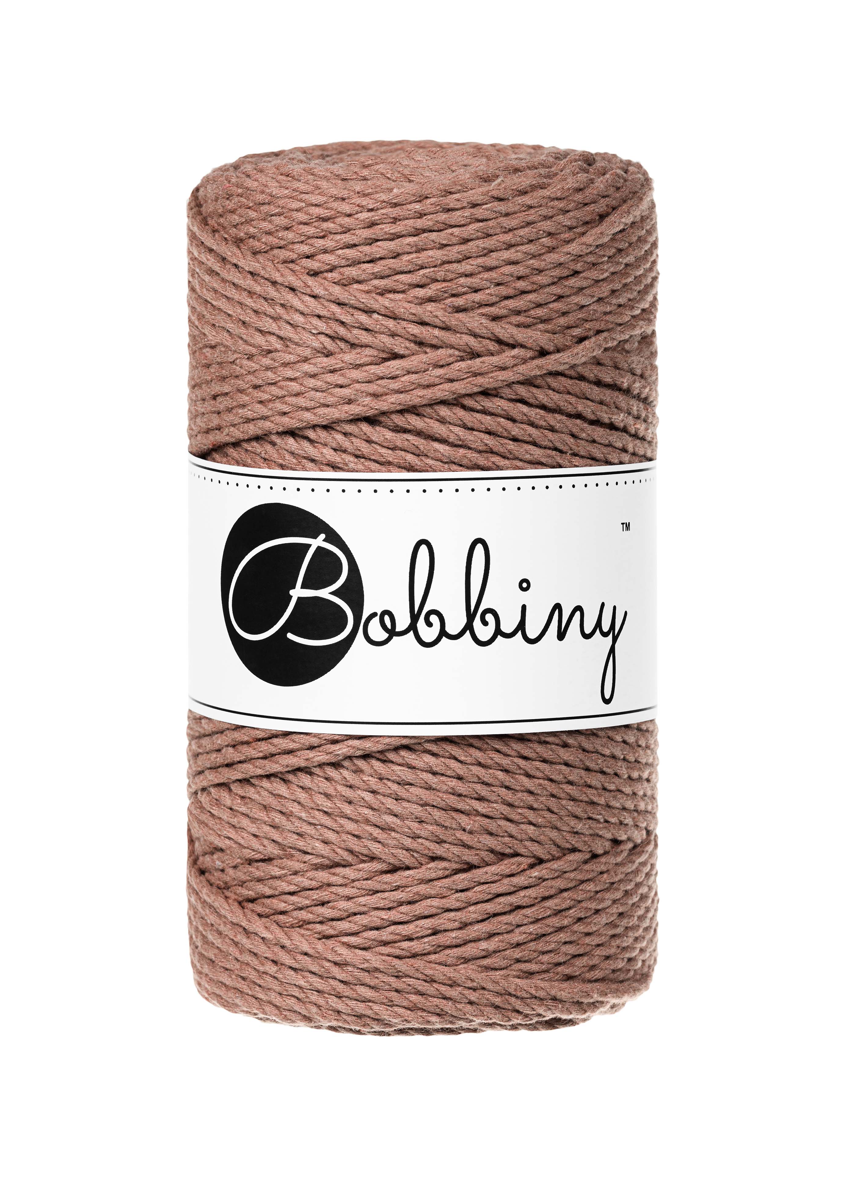 Bobbiny 3ply Macrame Rope Metallic 3 mm - metallfärgat makramégarn Bobbiny 3ply Macrame Rope Metallic 3 mm - metallfärgat makramégarn