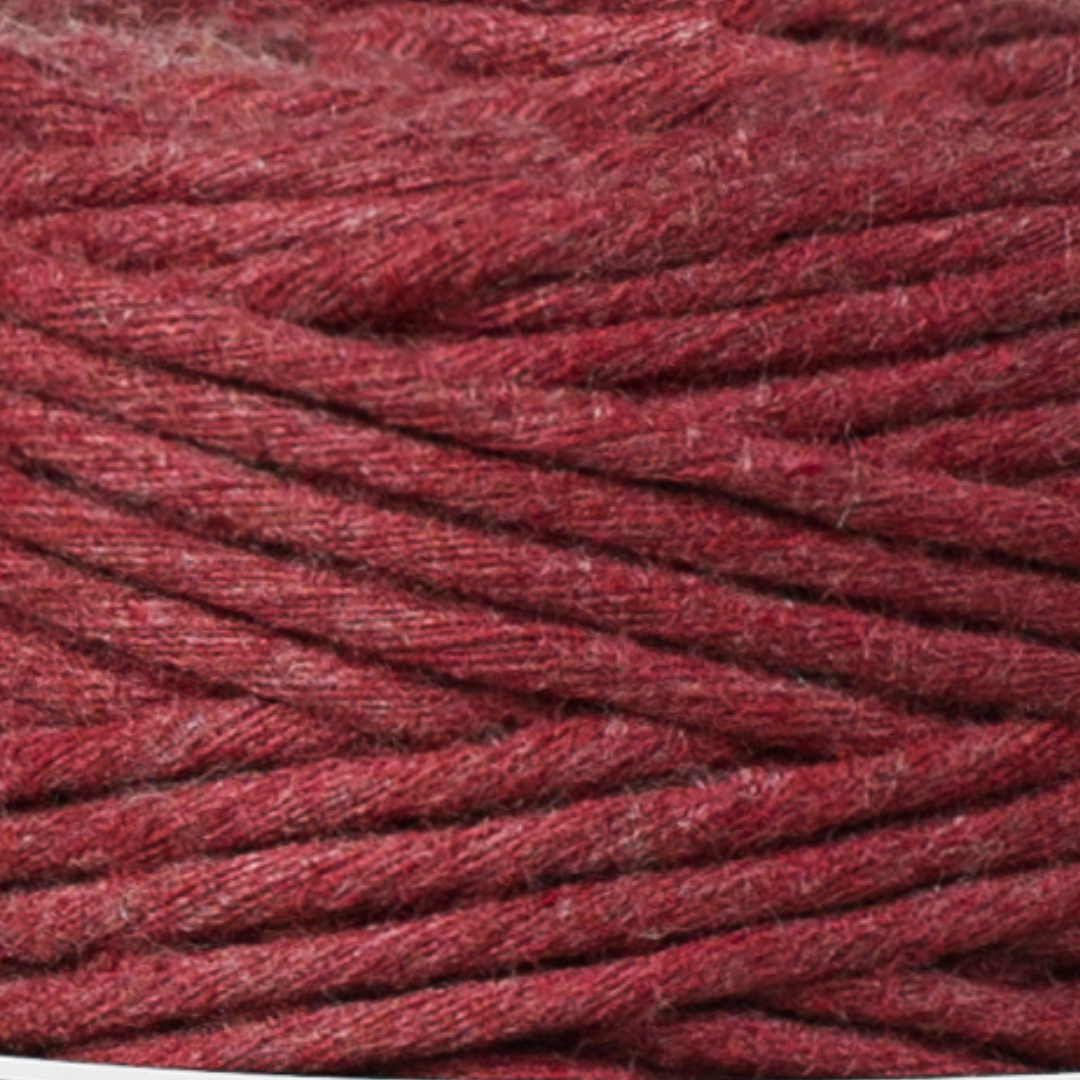 Bobbiny Single Twist Macrame Cord - Baby 1.5mm - 10m samples